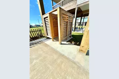 104 N Mae Circle, Crystal Beach, TX 77650 - Photo 15