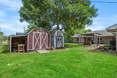 5707 Guyler Street, Wallis, TX 77485 - Photo 9