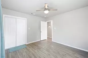1422 Wayside Dr, Texas City, TX 77590 - Photo 21