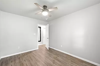 1422 Wayside Drive, Texas City, TX 77590 - Photo 17