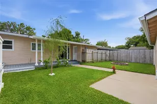 1422 Wayside Dr, Texas City, TX 77590 - Photo 31