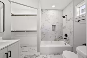 10206 Norvic St, Houston, TX 77029 - Photo 13