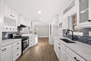 10206 Norvic St, Houston, TX 77029 - Photo 11