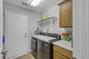 327 Cape Conroe Dr, Montgomery, TX 77356 - Photo 13