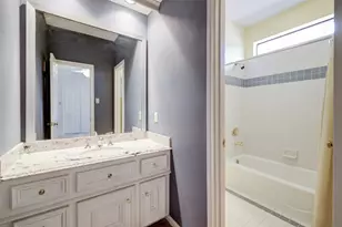 15910 S Barkers Landing Rd, Houston, TX 77079 - Photo 21