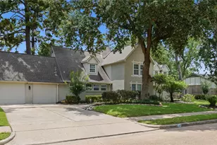 211 Faust Ln, Houston, TX 77024 - Photo 9