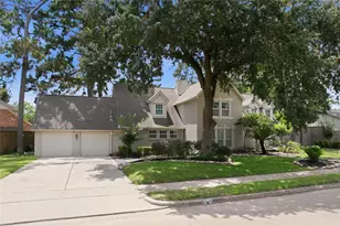 211 Faust Ln, Houston, TX 77024 - Photo 11