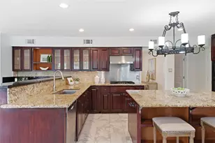 211 Faust Ln, Houston, TX 77024 - Photo 19
