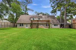 211 Faust Ln, Houston, TX 77024 - Photo 45
