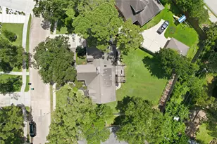 211 Faust Ln, Houston, TX 77024 - Photo 5