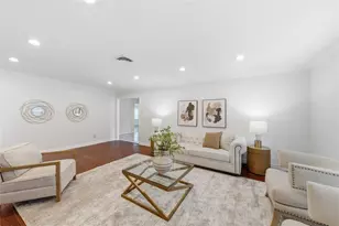 211 Faust Ln, Houston, TX 77024 - Photo 1