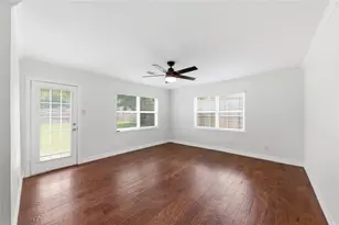 211 Faust Ln, Houston, TX 77024 - Photo 25