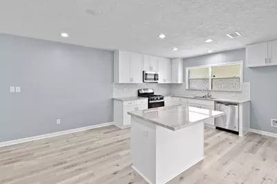 2131 Counter Point Drive, Houston, TX 77055 - Photo 7