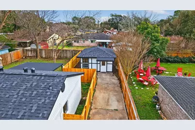 1307 Saddle Rock Drive #2, Houston, TX 77088 - Photo 3