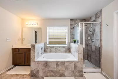 1805 Majestic Oak Drive, Pearland, TX 77581 - Photo 17