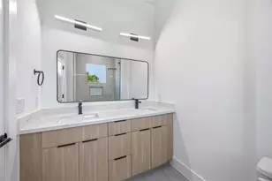 9108 Coffee St, Houston, TX 77033 - Photo 23