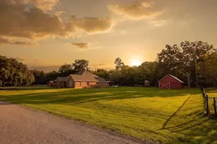 1114 Wagon Rd, Simonton, TX 77485 - Photo 9