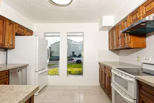 10920 Village Bend Ln, Houston, TX 77072 - Photo 5