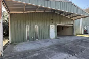 3814 Putnam Dr, Bacliff, TX 77518 - Photo 3