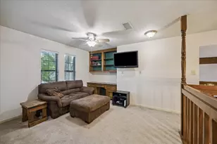 608 Westview Terrace Dr, Sealy, TX 77474 - Photo 13