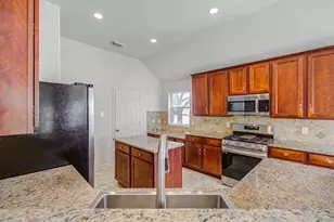 12808 Brook Arbor Ct, Pearland, TX 77584 - Photo 15
