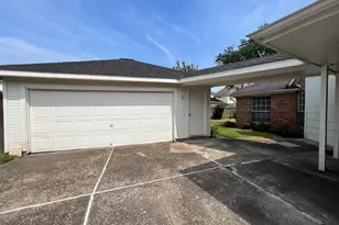 1718 Berkoff Dr, Sugar Land, TX 77479 - Photo 43