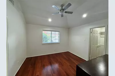 1718 Berkoff Drive, Sugar Land, TX 77479 - Photo 9