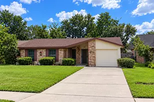 3711 Heatherbrook Dr, Houston, TX 77045 - Photo 3