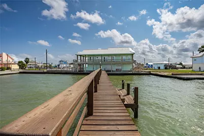 740 N Copano Cove Road, Rockport, TX 78382 - Photo 37