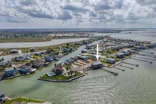 740 N Copano Cove Rd, Rockport, TX 78382 - Photo 3