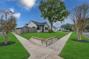 7409 Erath St, Houston, TX 77023 - Photo 3