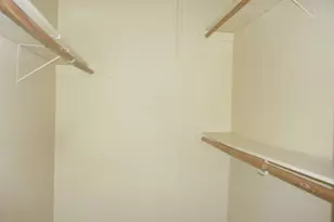 8916 Carousel Ln, Houston, TX 77080 - Photo 9