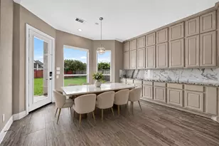 5602 King Plains Creek Ln, Sugar Land, TX 77479 - Photo 9