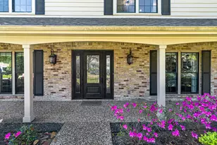 14735 Kellywood Ln, Houston, TX 77079 - Photo 3