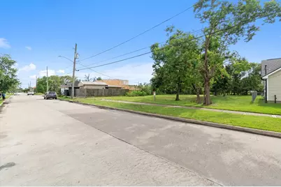 1711 Benson Street, Houston, TX 77020 - Photo 3