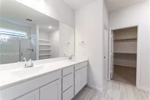 402 Merlot Dr, Alvin, TX 77511 - Photo 13