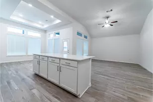 402 Merlot Dr, Alvin, TX 77511 - Photo 9