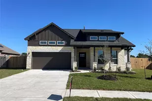 402 Merlot Dr, Alvin, TX 77511 - Photo 1