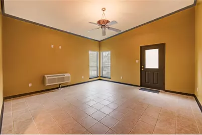 303 Shady Glen Lane, Conroe, TX 77385 - Photo 9