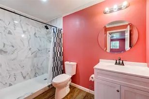 303 Shady Glen Ln, Conroe, TX 77385 - Photo 15