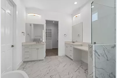 2022 Thonig Road #A, Houston, TX 77055 - Photo 9