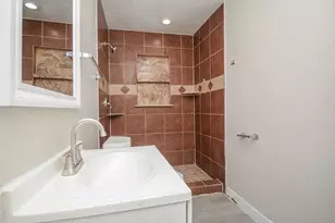 6014 Collingsworth St, Houston, TX 77026 - Photo 13