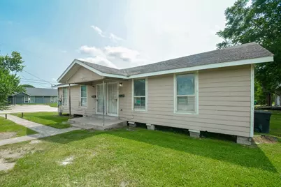 6014 Collingsworth Street #2, Houston, TX 77026 - Photo 1