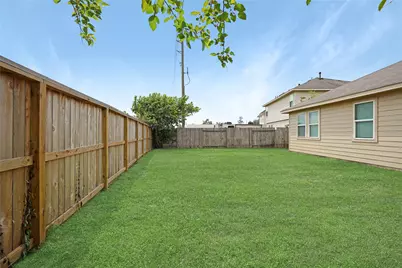 12422 Garden Gale Lane, Houston, TX 77044 - Photo 13