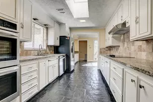 5203 Braesvalley Dr, Houston, TX 77096 - Photo 3