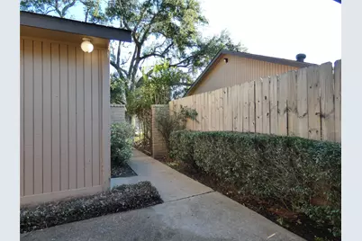 610 Golfview Drive, Richmond, TX 77469 - Photo 7