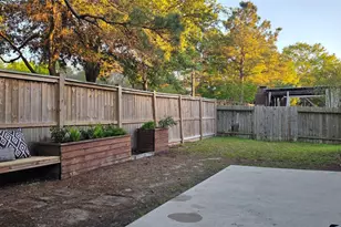 13326 Lake Chesdin Rd, Houston, TX 77044 - Photo 19