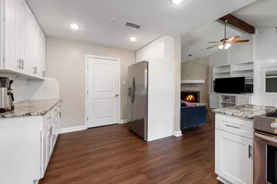 2907 Broadmoor Drive, Bryan, TX 77802 - Photo 7