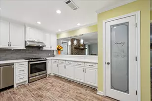 4220 Briarhill Ave, Orange, TX 77632 - Photo 5