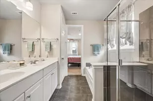 13317 Emerald Mallard Dr, La Marque, TX 77568 - Photo 5